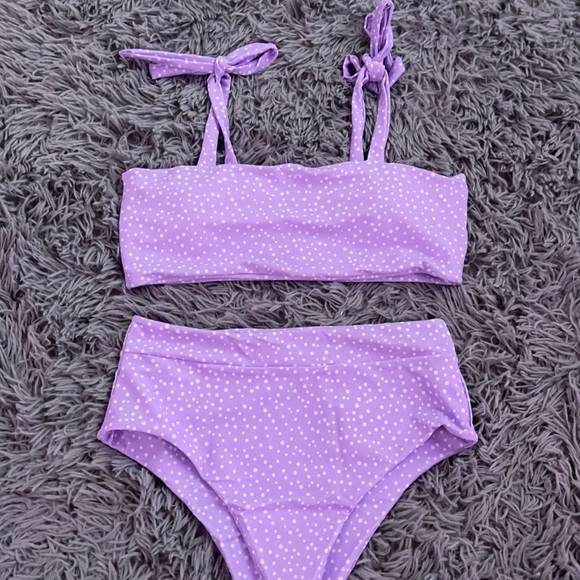 Bikini - Picture 3 of 5